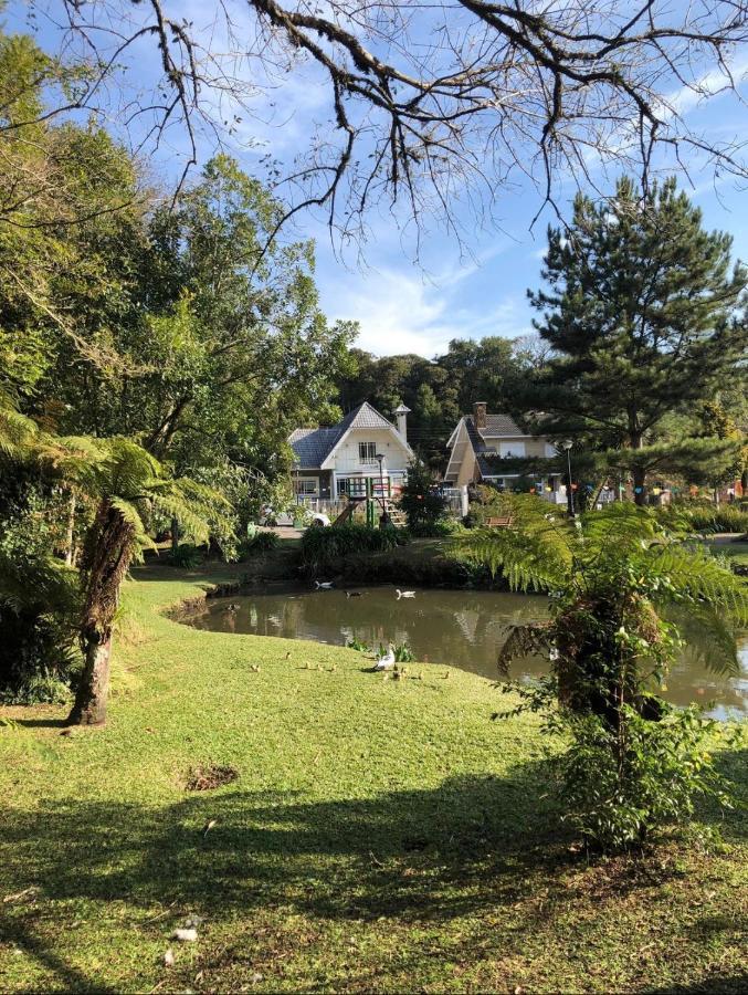 Apto Amplo E Aconchegante Proximo Ao Lago Negro Gramado Buitenkant foto